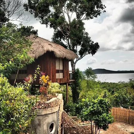 Sanctuaria Treehouses